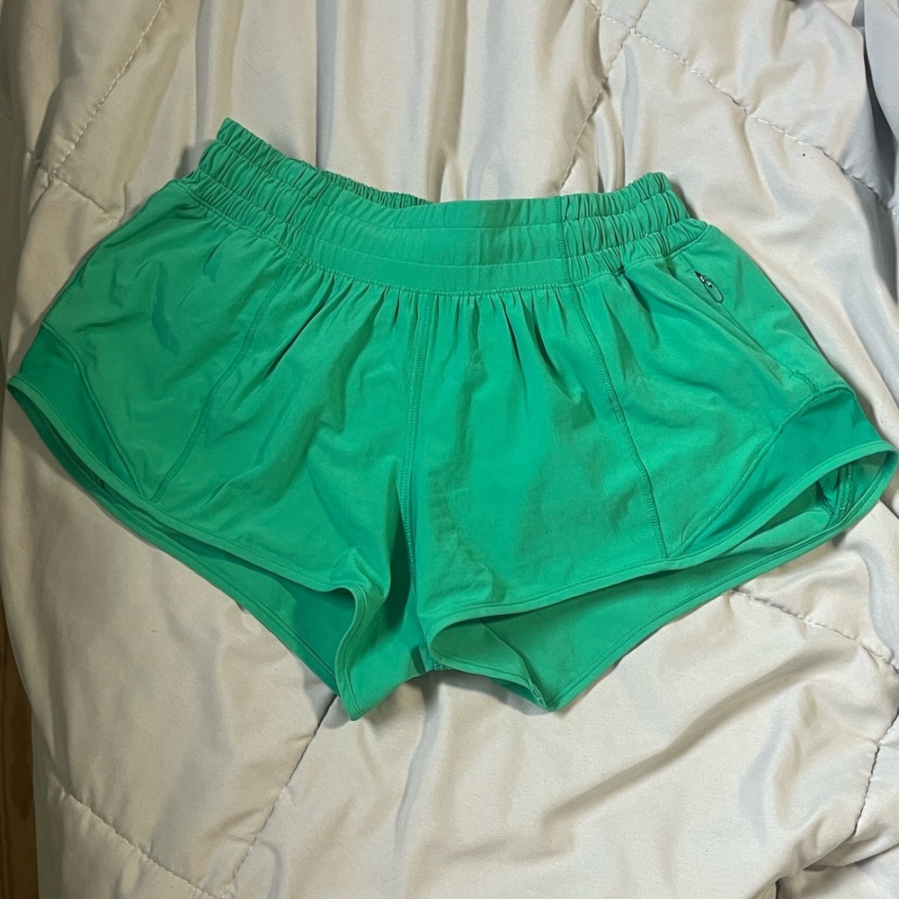 Green Lulu lemon 2.5 low rise